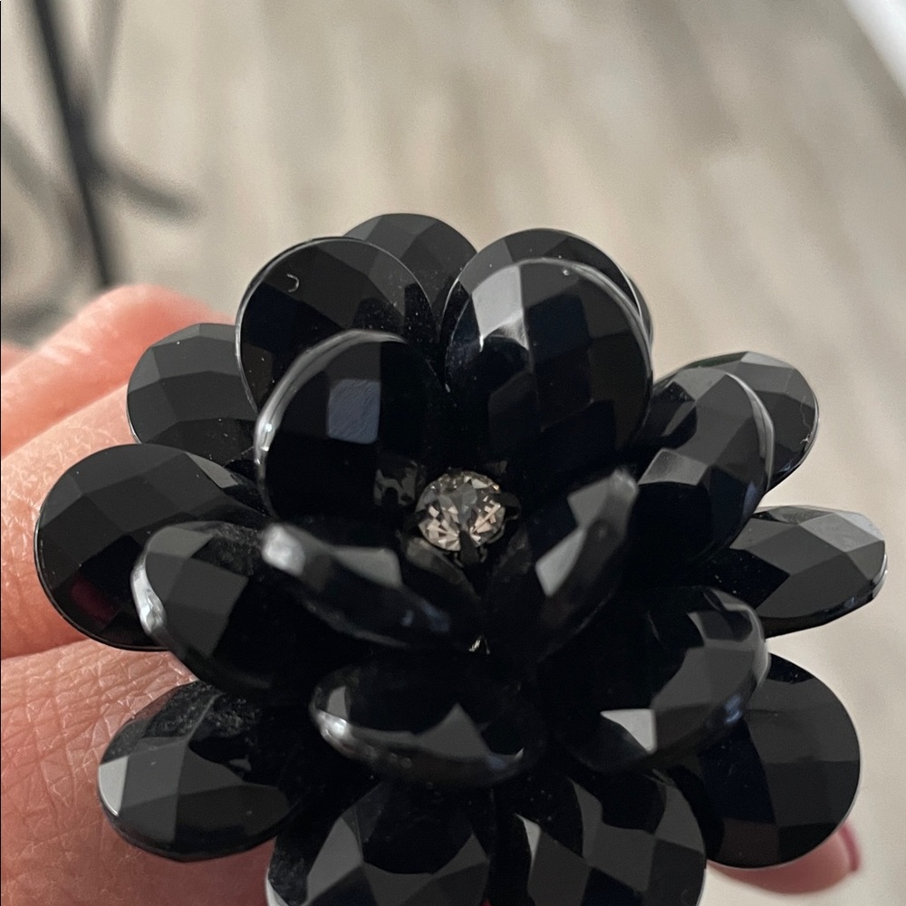 Statement Adjustable Floral Ring Set in Black and Gray - Picture 5 of 10